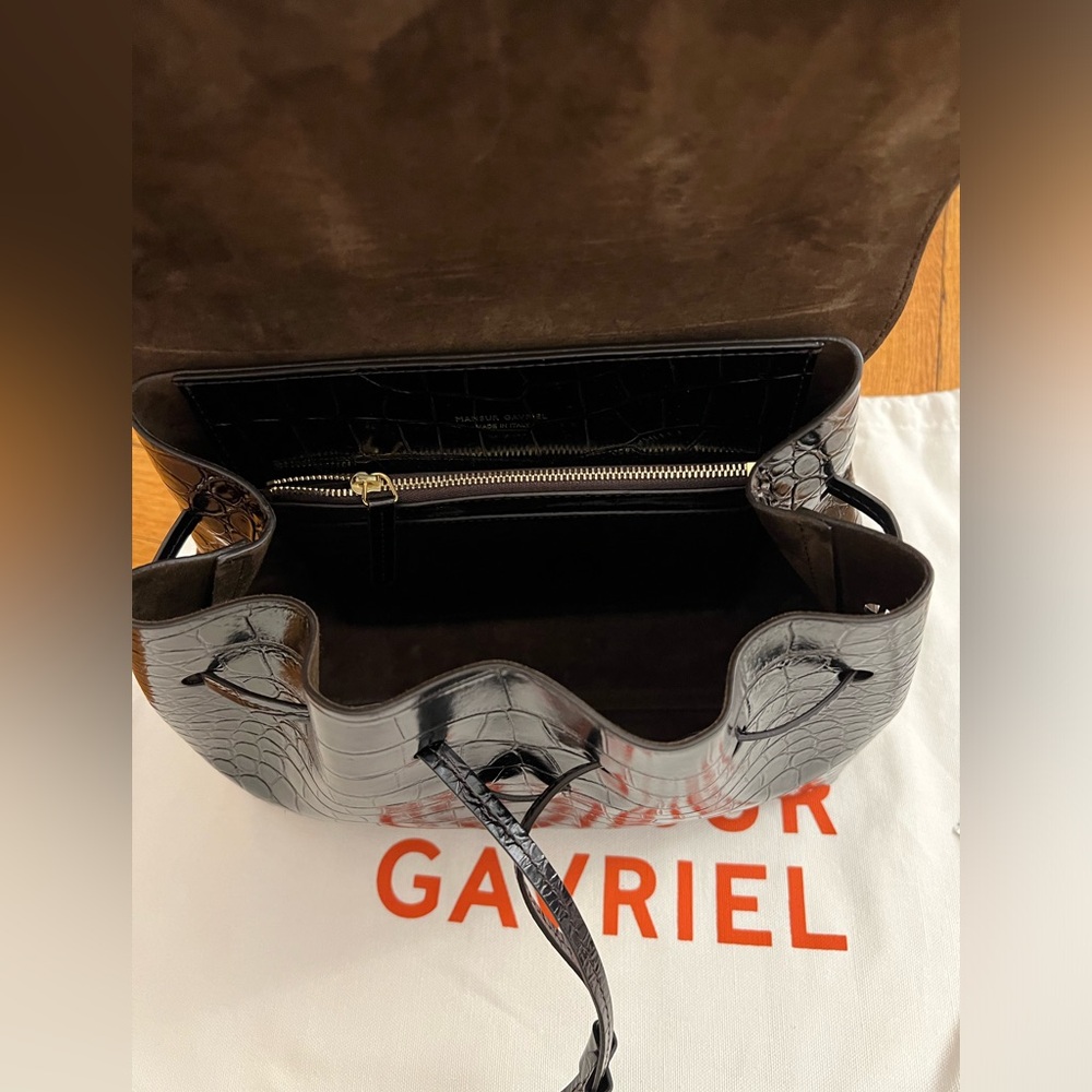 Mansur Gavriel Black Croc-Embossed Crossbody Bag - Picture 15 of 16